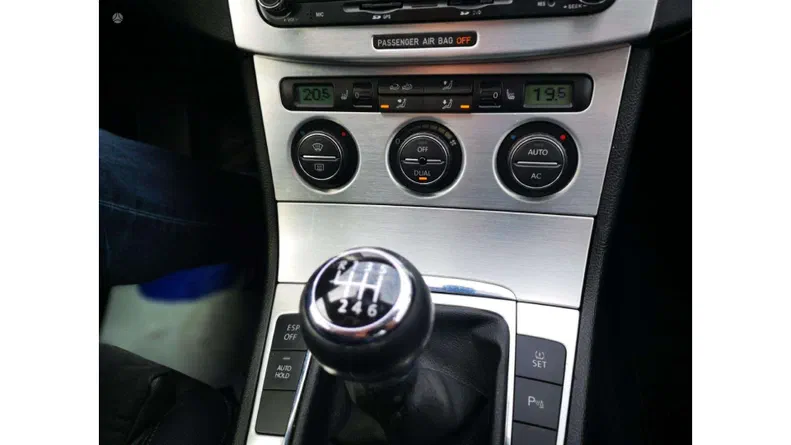 Volkswagen Passat 2008 - 18