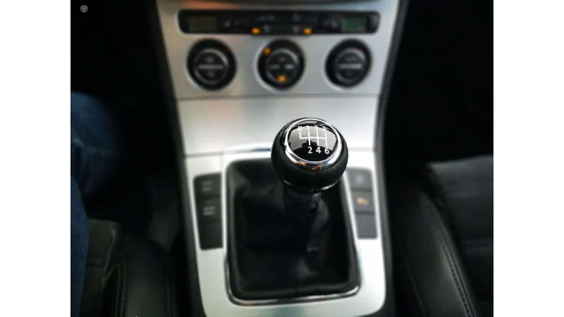 Volkswagen Passat 2008 - 17