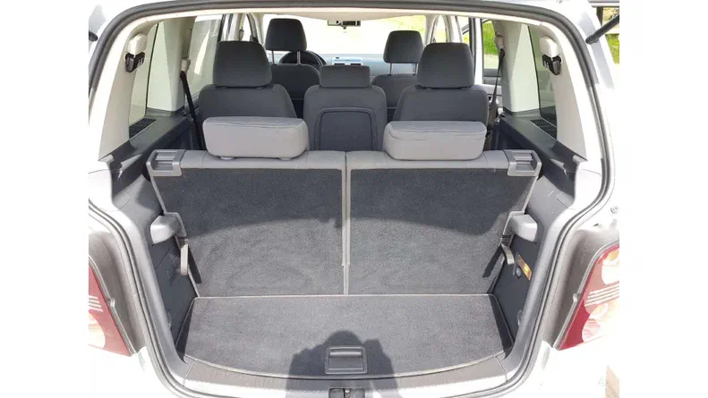 Volkswagen Touran 2008 - 15