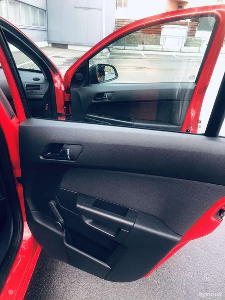 Opel Astra 2009 - 11