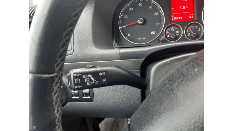 Volkswagen Touran 2009 - 21