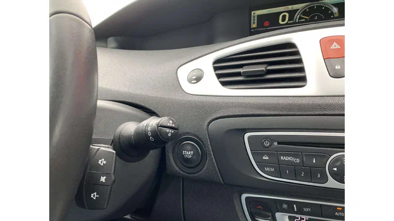 Renault Scenic 2009 - 25