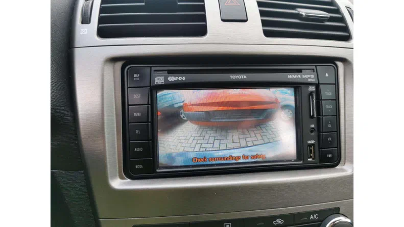 Toyota Avensis 2011 - 17