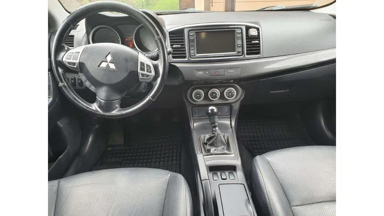 Mitsubishi Lancer 2009 - 10