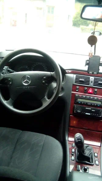 Mercedes-Benz E-Клас 2001 - 14