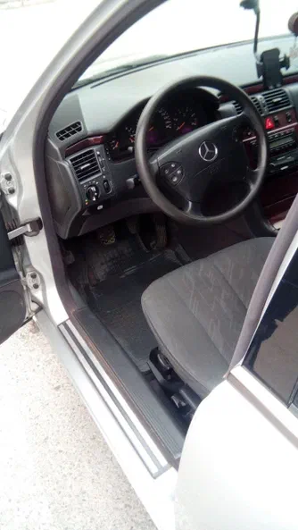 Mercedes-Benz E-Клас 2001 - 5