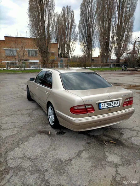 Mercedes-Benz E-Класс 2000