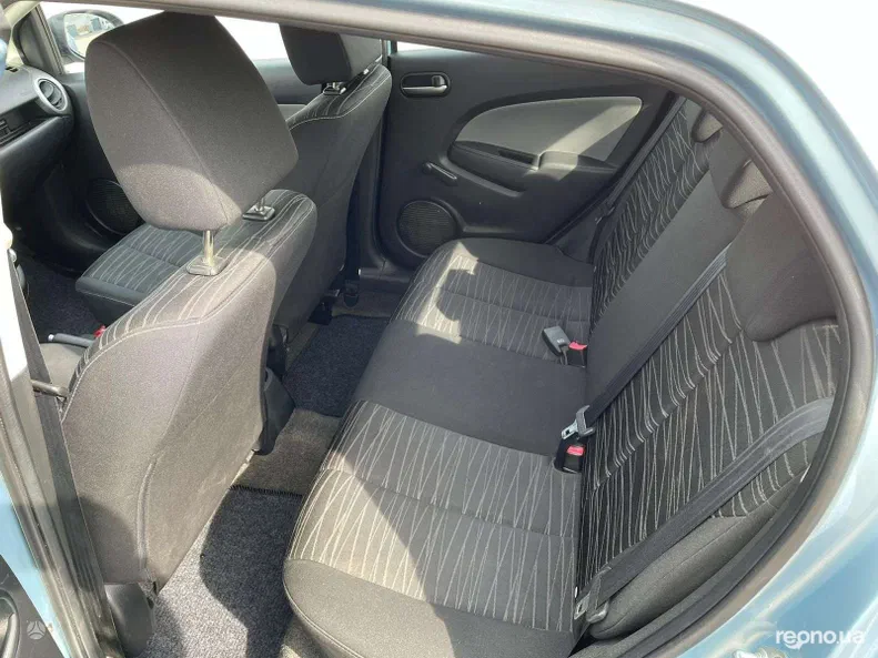 Mazda 2 2010 - 5