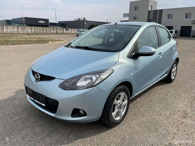 Mazda 2 2010