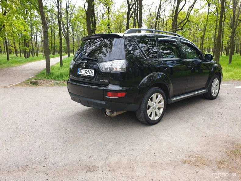 Mitsubishi Outlander 2010