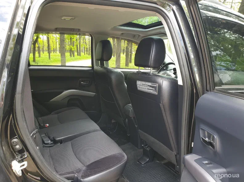 Mitsubishi Outlander 2010 - 8