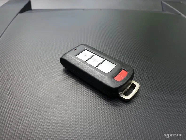 Mitsubishi Outlander 2010 - 15