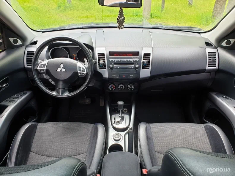 Mitsubishi Outlander 2010 - 9