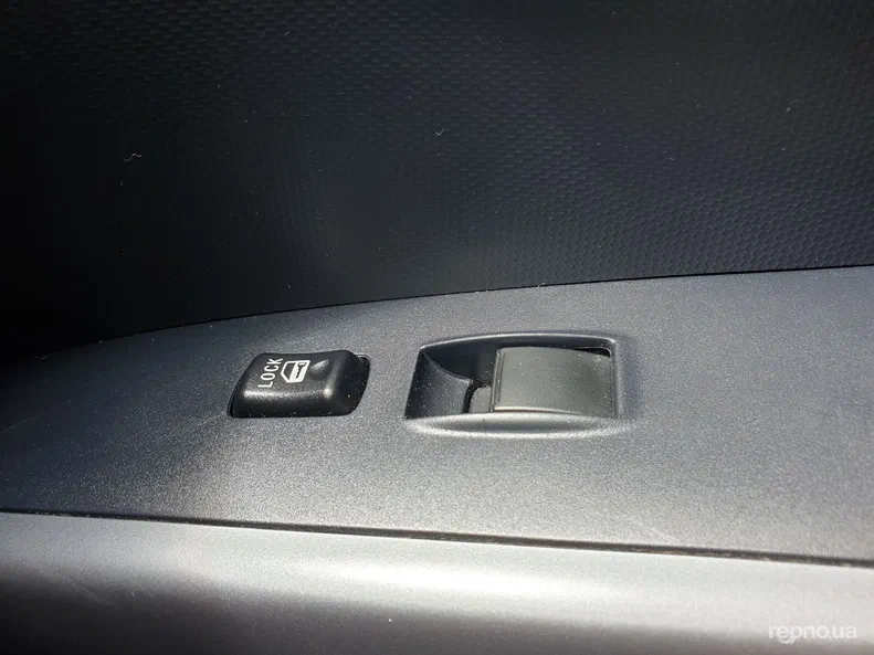 Mitsubishi Outlander 2010 - 14