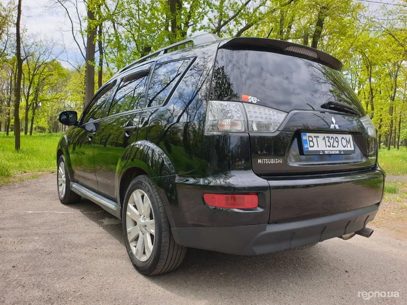 Mitsubishi Outlander 2010