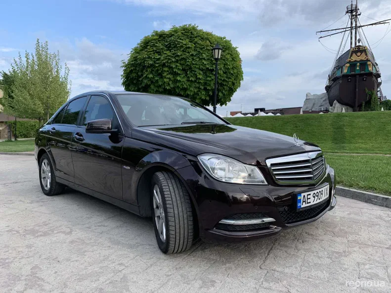 Mercedes-Benz C-Клас 2011 - 9