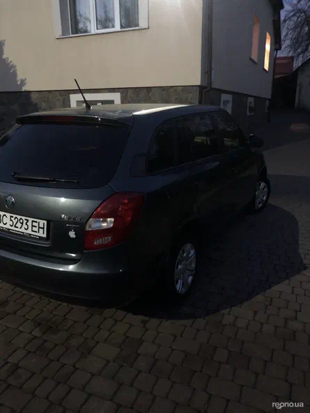 Skoda Fabia 2012 - 8