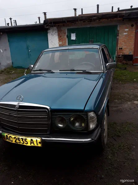 Mercedes-Benz E-Класс 1981