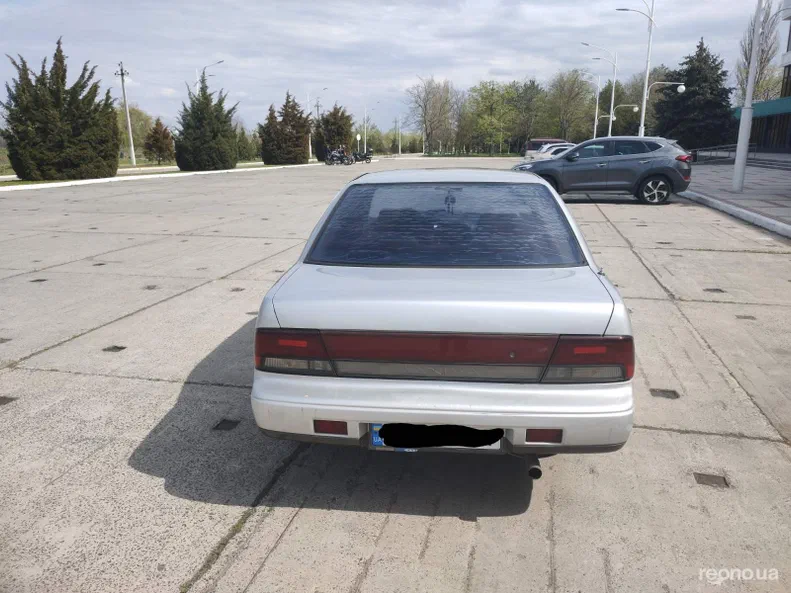 Nissan Maxima 1992 - 6