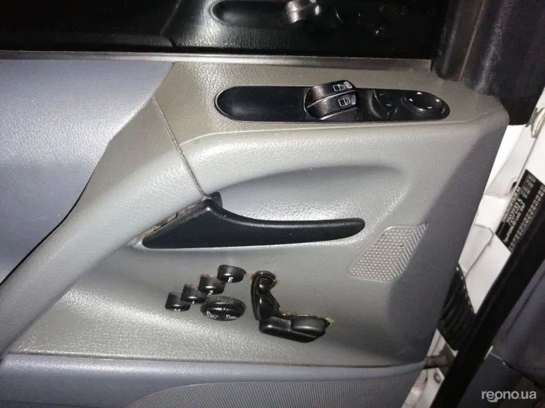 Mercedes-Benz Vito 2006 - 21