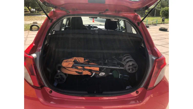 Toyota Yaris 2013 - 5