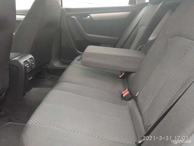 Volkswagen Passat CC 2011