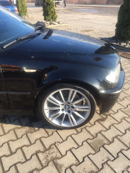BMW 3 серія 2002 - 8