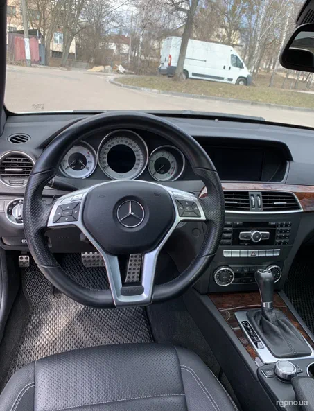 Mercedes-Benz C-Клас 2012 - 11