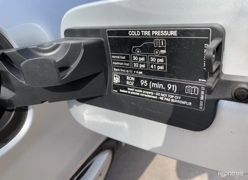 Mercedes-Benz C-Клас 2012 - 23