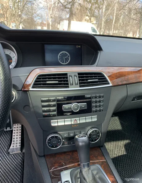 Mercedes-Benz C-Клас 2012 - 18