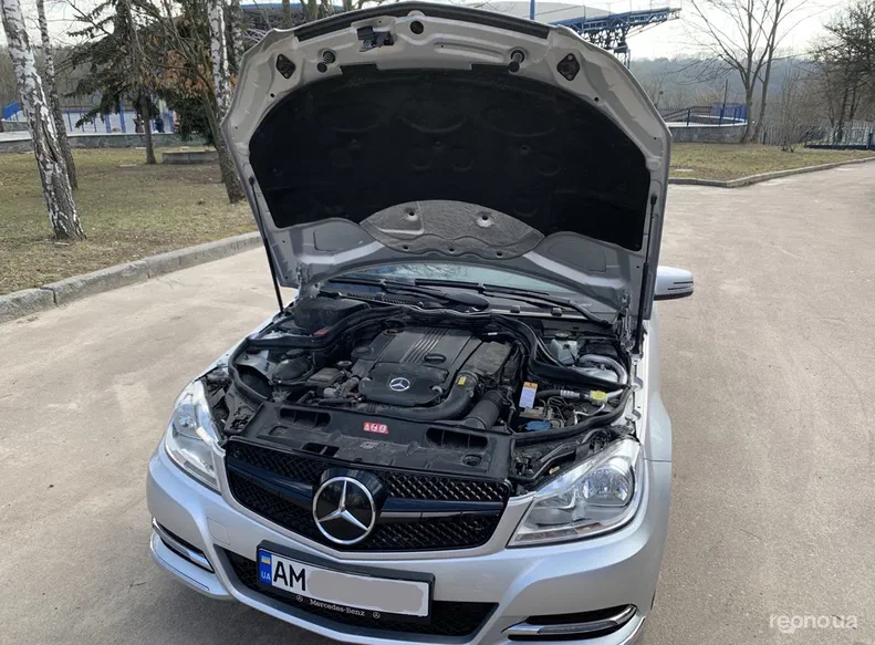 Mercedes-Benz C-Клас 2012 - 20