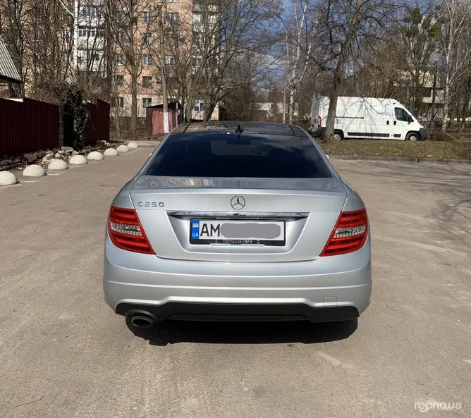 Mercedes-Benz C-Класс 2012