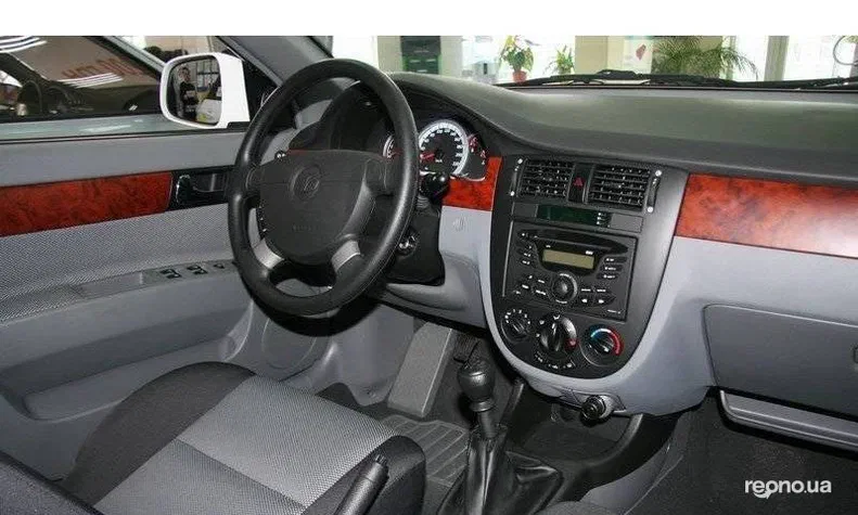 Daewoo Gentra 2014 - 4