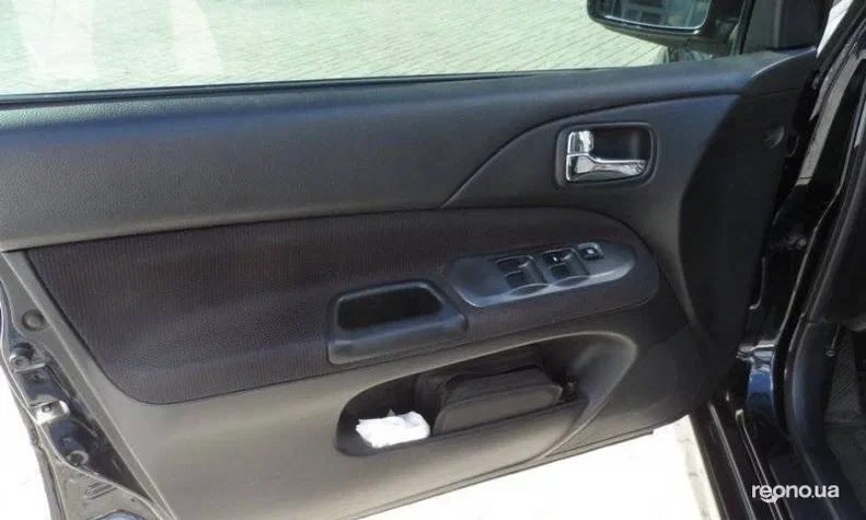 Mitsubishi Lancer 2006 - 17