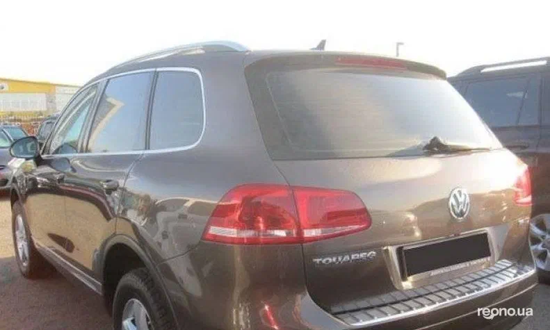 Volkswagen Touareg 2010 - 1