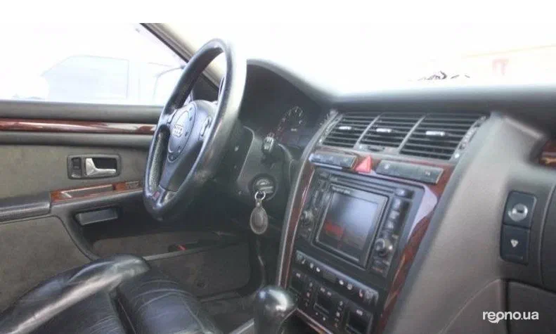 Audi A8 1999 - 10