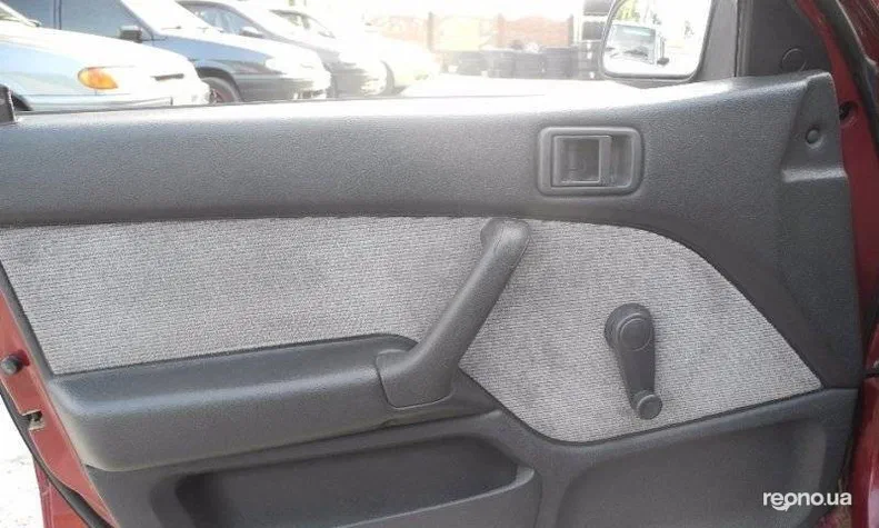 Mitsubishi Lancer 1990 - 14