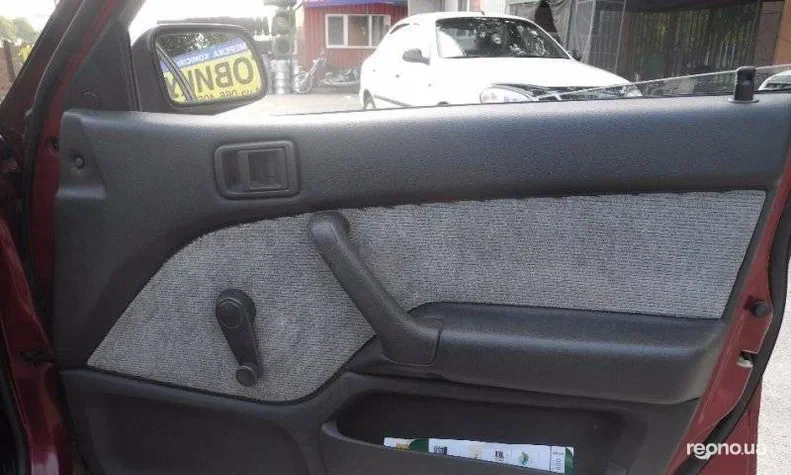 Mitsubishi Lancer 1990 - 7