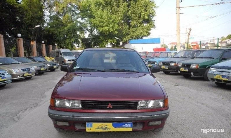 Mitsubishi Lancer 1990 - 19