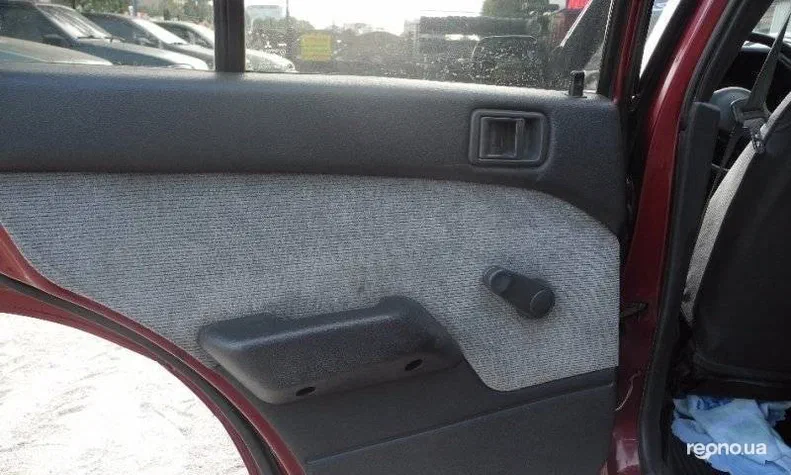 Mitsubishi Lancer 1990 - 3