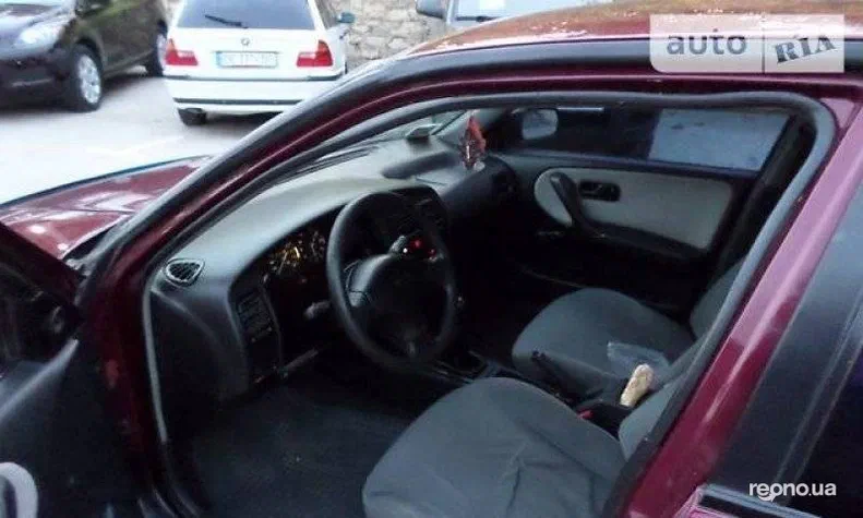 Nissan Primera 1994 - 5