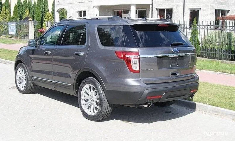 Ford Explorer 2011 - 5