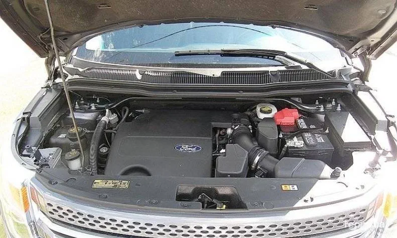 Ford Explorer 2011 - 1