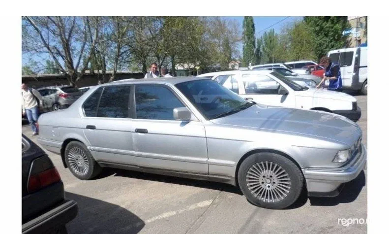 BMW 7 серія 1993 - 8