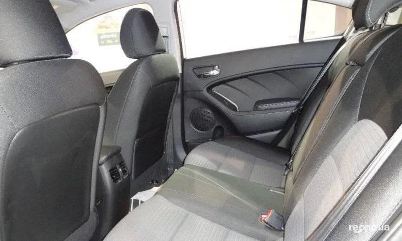 Kia Cerato 2013 - 4