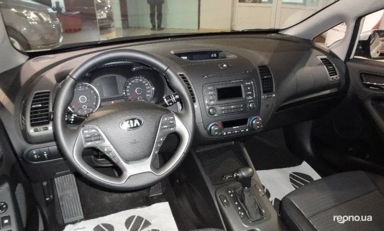 Kia Cerato 2013 - 3