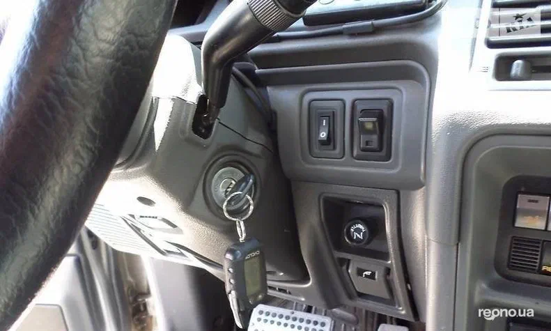 Mitsubishi Pajero 1996 - 23