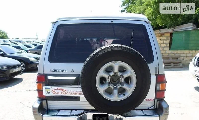 Mitsubishi Pajero 1996 - 9