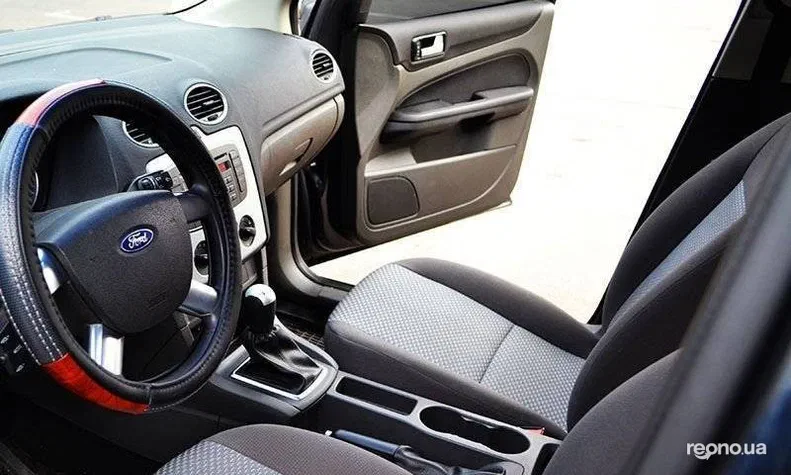 Ford Focus 2008 - 9