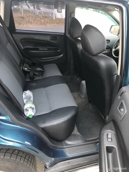 Honda HR-V 2000 - 11